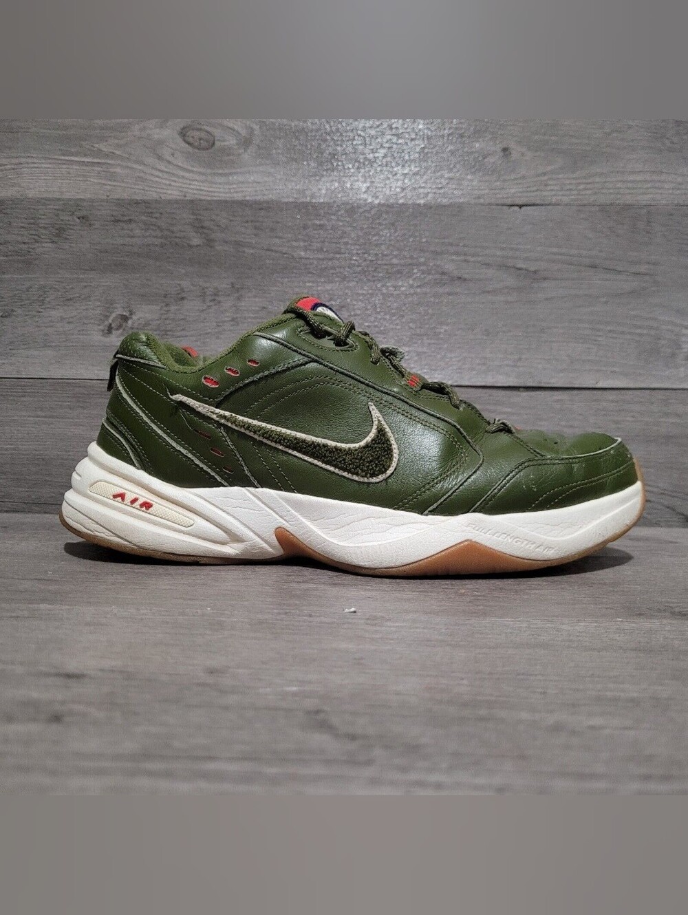 Nike Air Monarch IV AV6676-300 Weekend Campout Mens Size 12 Sneakers Green